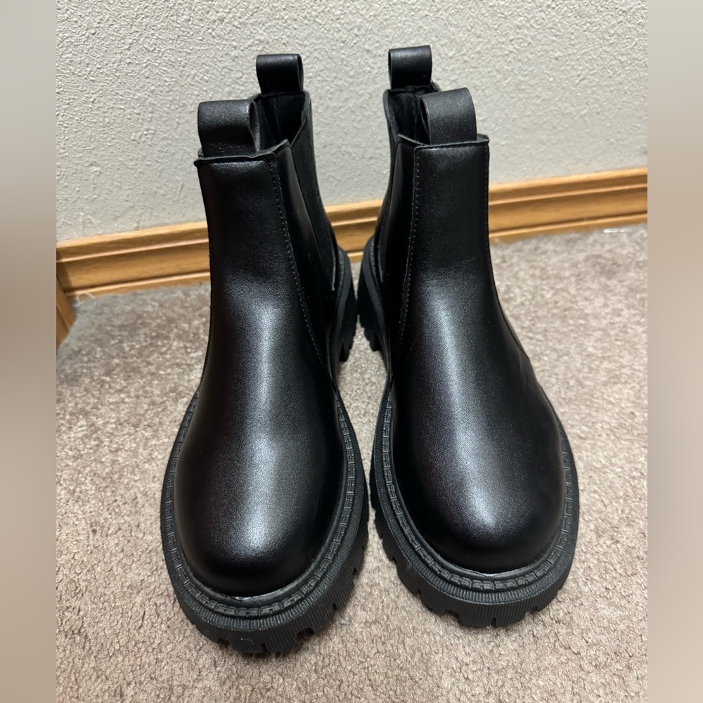 Black Ankle Boots for Women